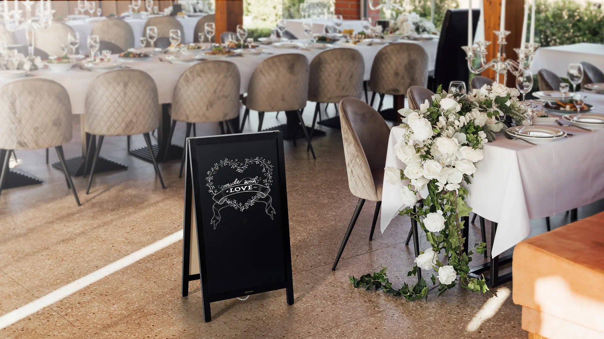 Pavement Chalkboard black with Varnished Black Frame 78x44 cm - Image 4